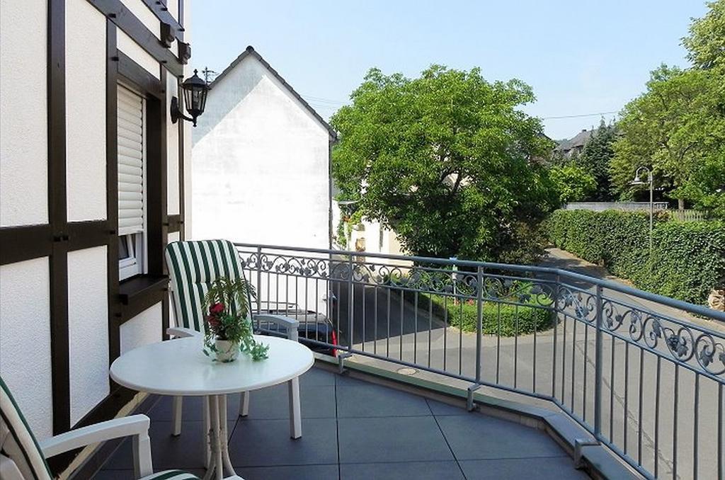 Gaestehaus Freimuth เมเซอนิค ภายนอก รูปภาพ